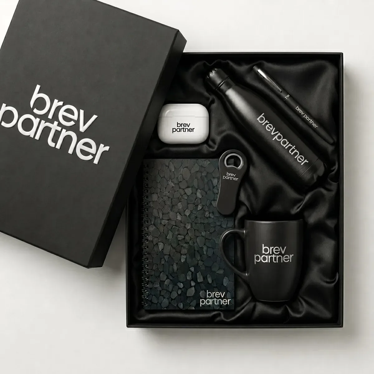 Kit corporativo BREV Partner em caixa preta